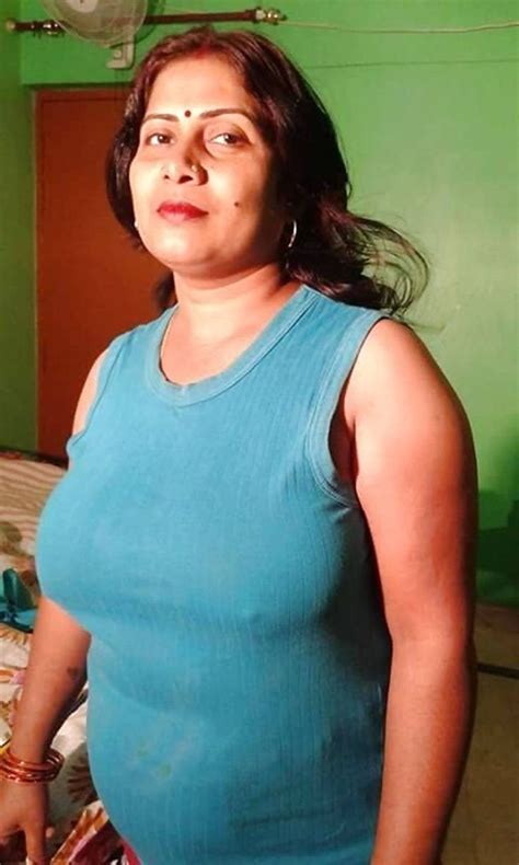 desi aunty nude photos